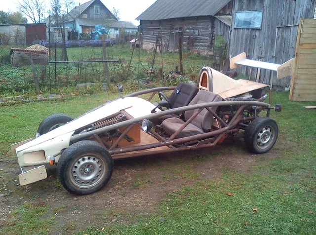 Ariel Atom Kopija prieš dažymą